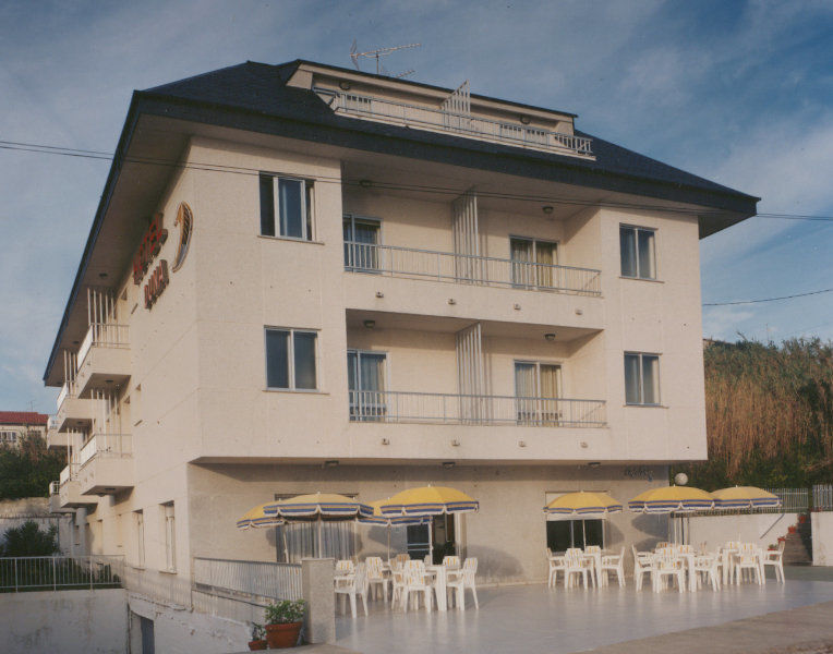 Hotel Duna Portonovo Bagian luar foto